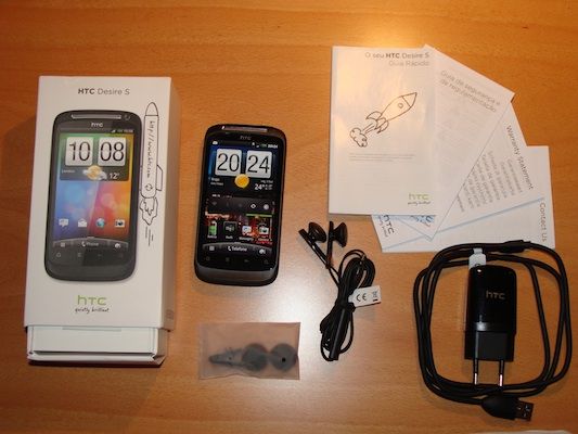 Desire S Unboxing.jpg